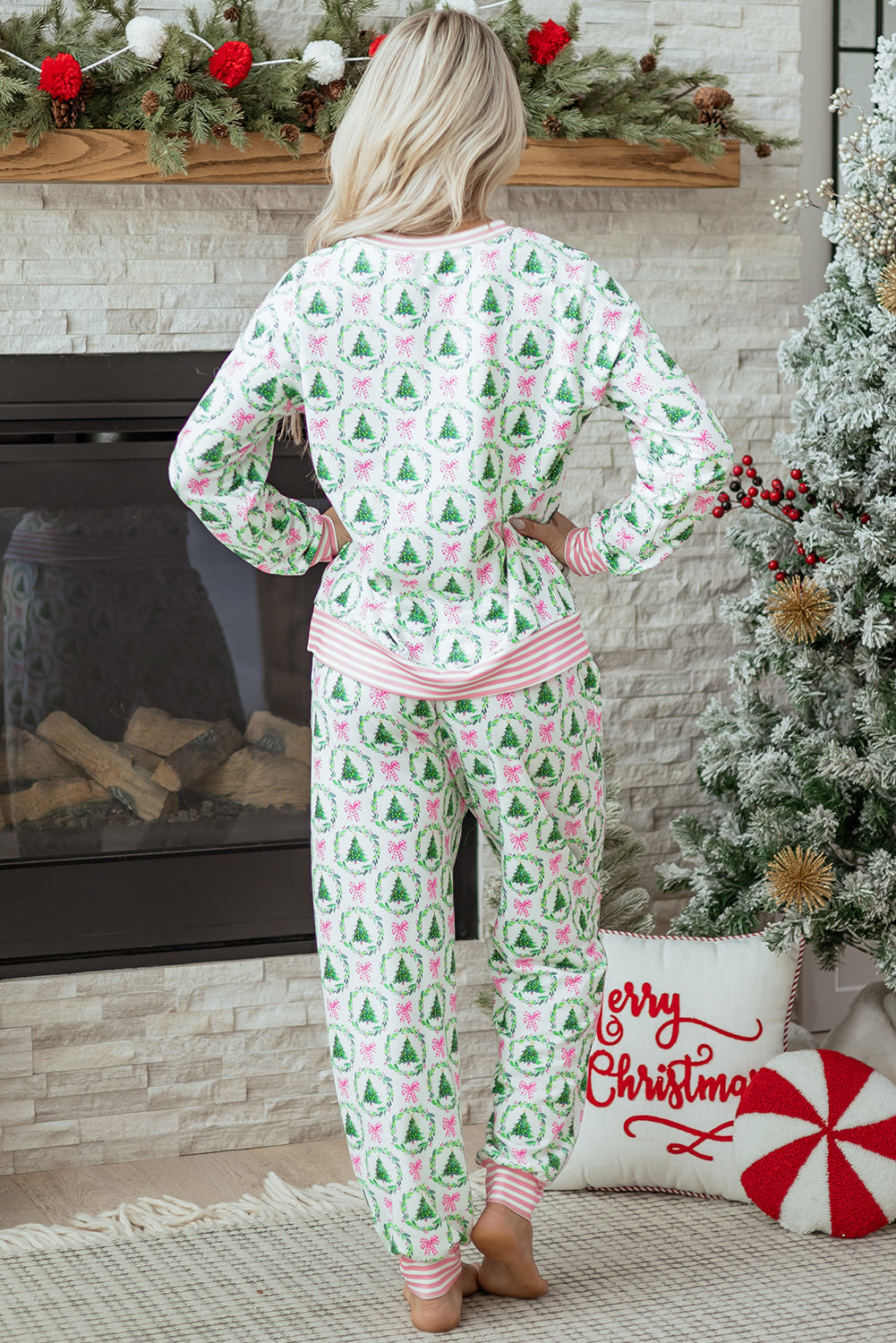 GL™ Cozy Green Holiday Lounge Set