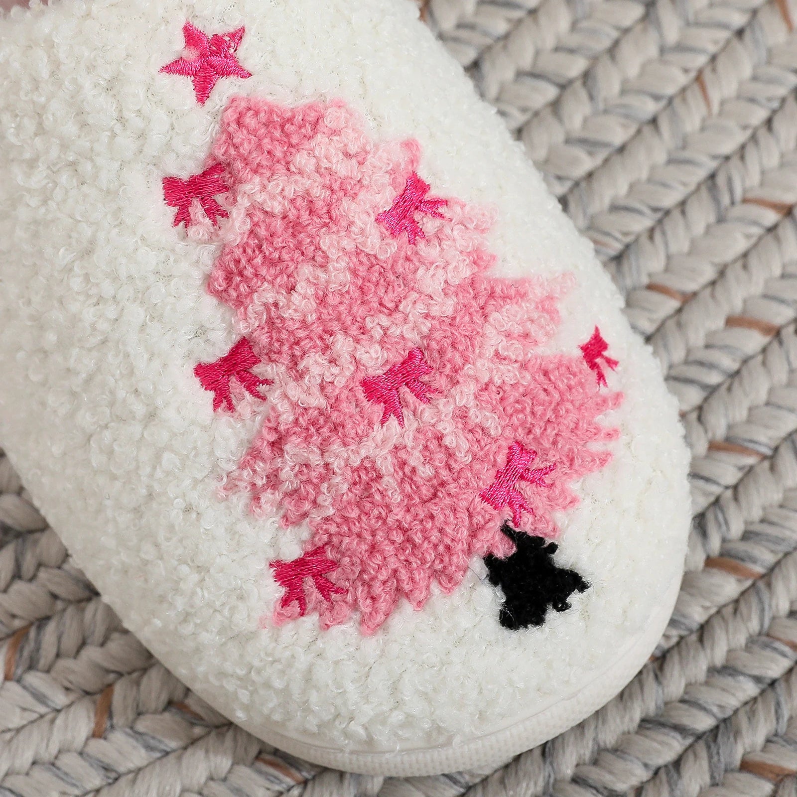 GL™ Women's Pink Cozy Christmas Slippers